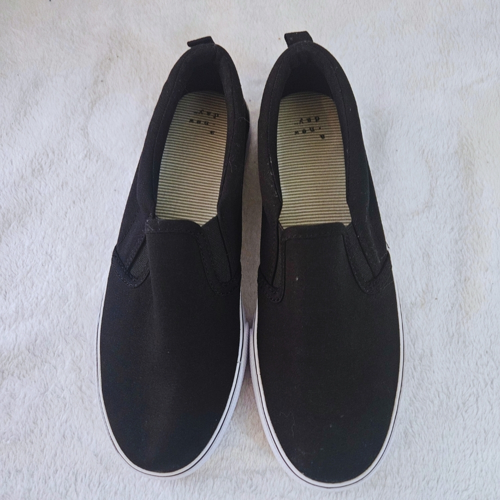 Black Slip-On Sneakers